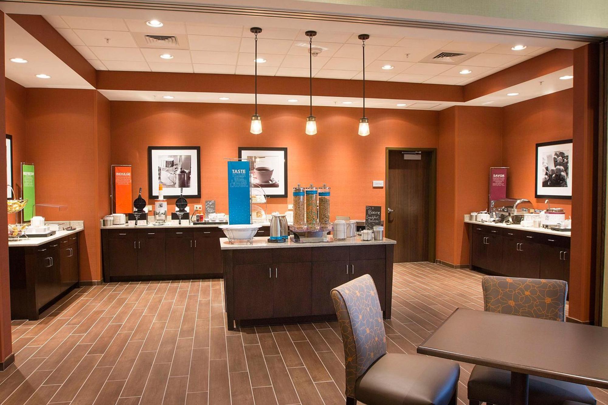 Hampton Inn & Suites Boone, Nc Bagian luar foto